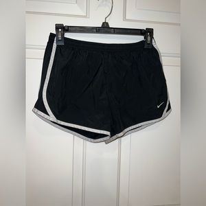 Nike Shorts, Size Youth Large